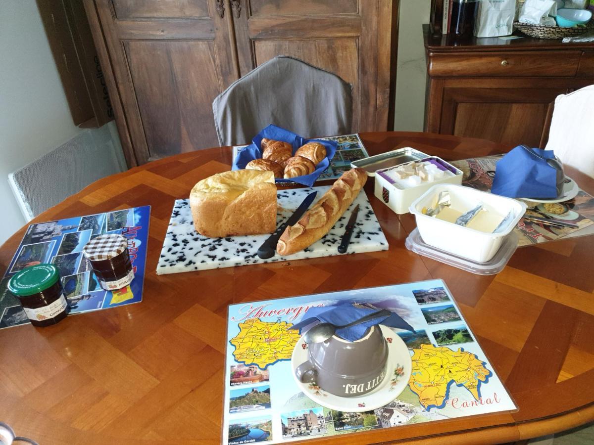 Homestay Brigitte Carbonnel Aydat