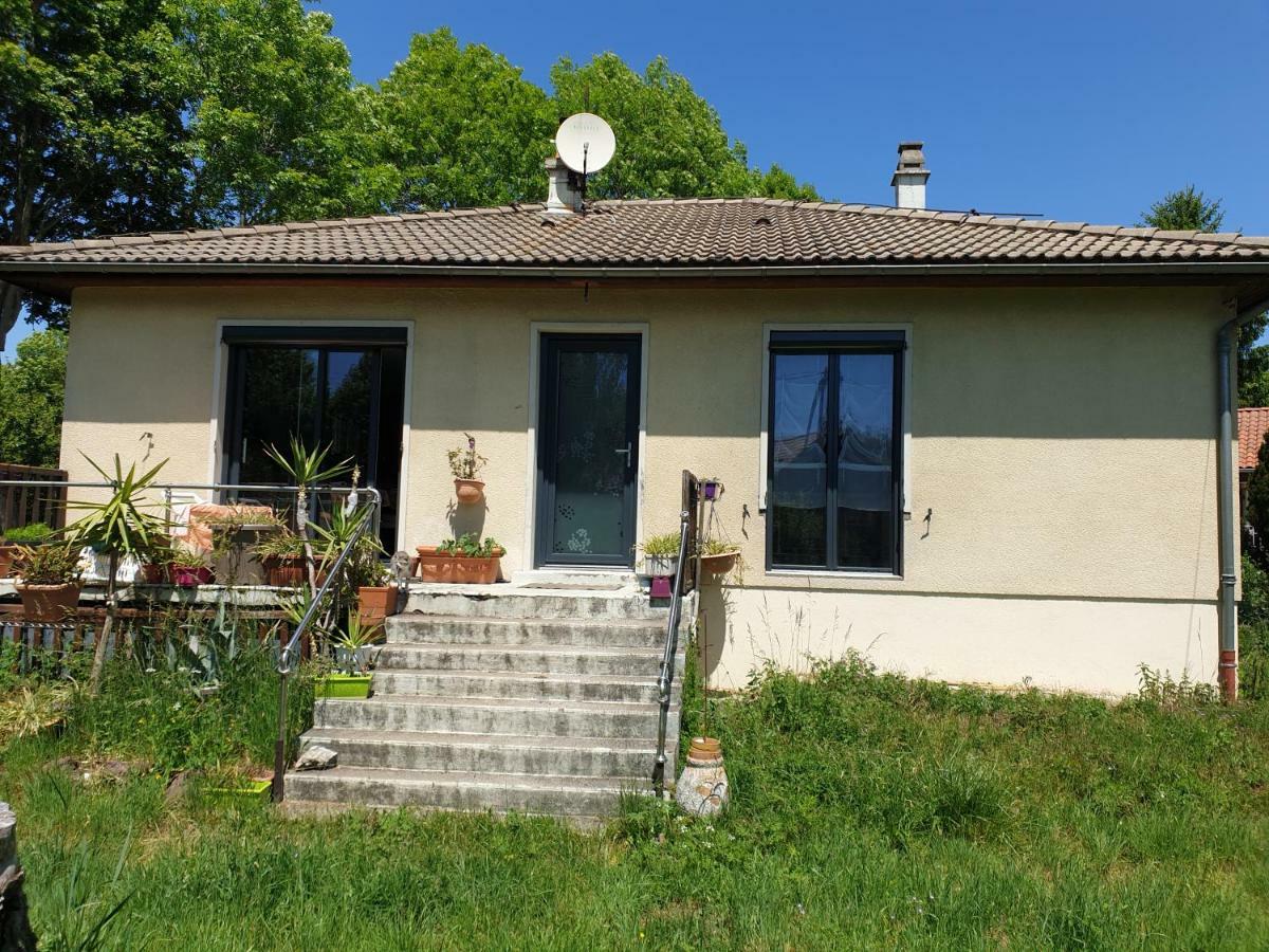 Brigitte Carbonnel Homestay *